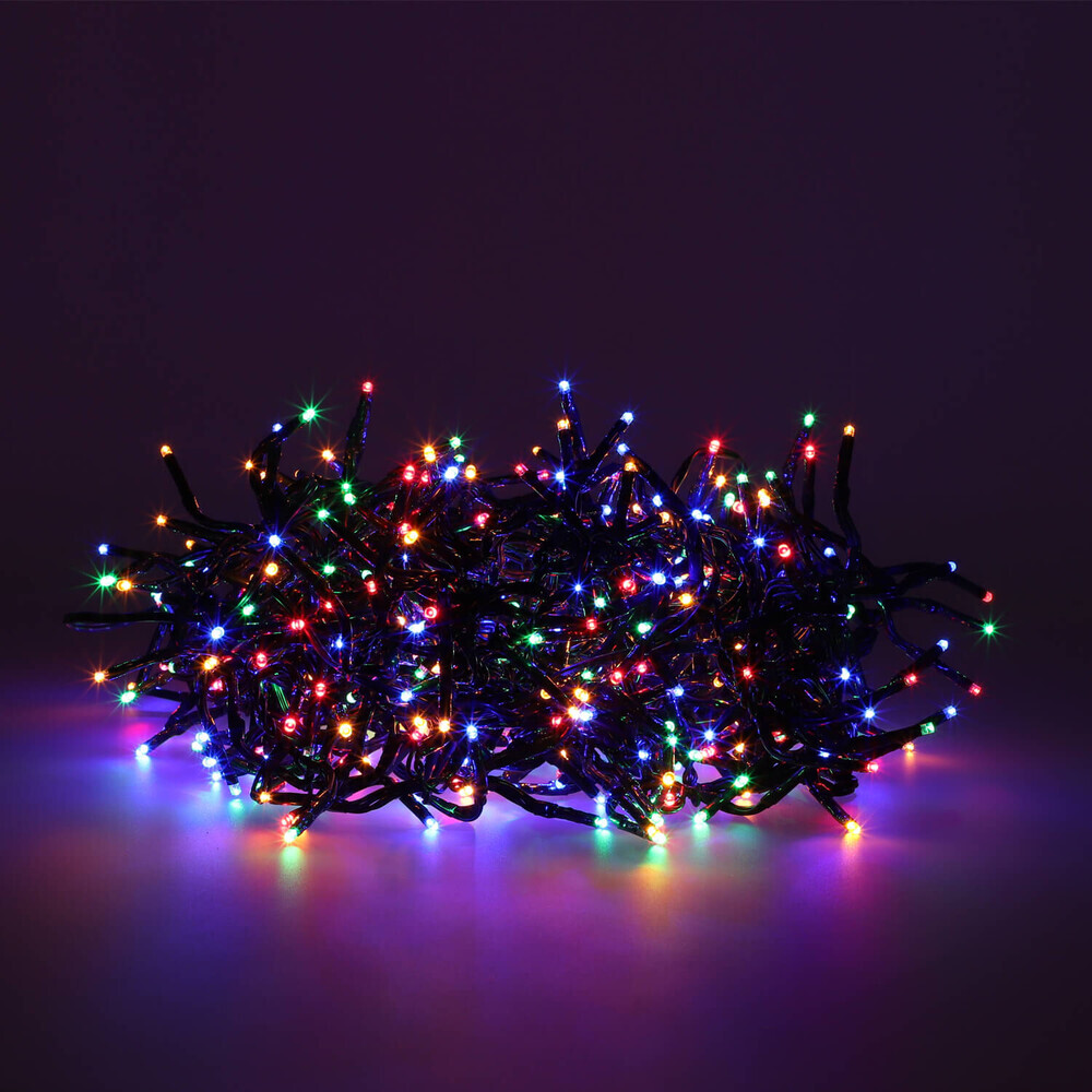 Bunte, leuchtstarke LED Büschellichterkette von LED Universum, perfekt für Weihnachten, Wohnbereiche und Garten