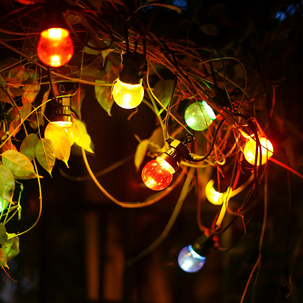 Bunte LED Lichterkette von LED Universum zur Dekoration und Beleuchtung von Partys