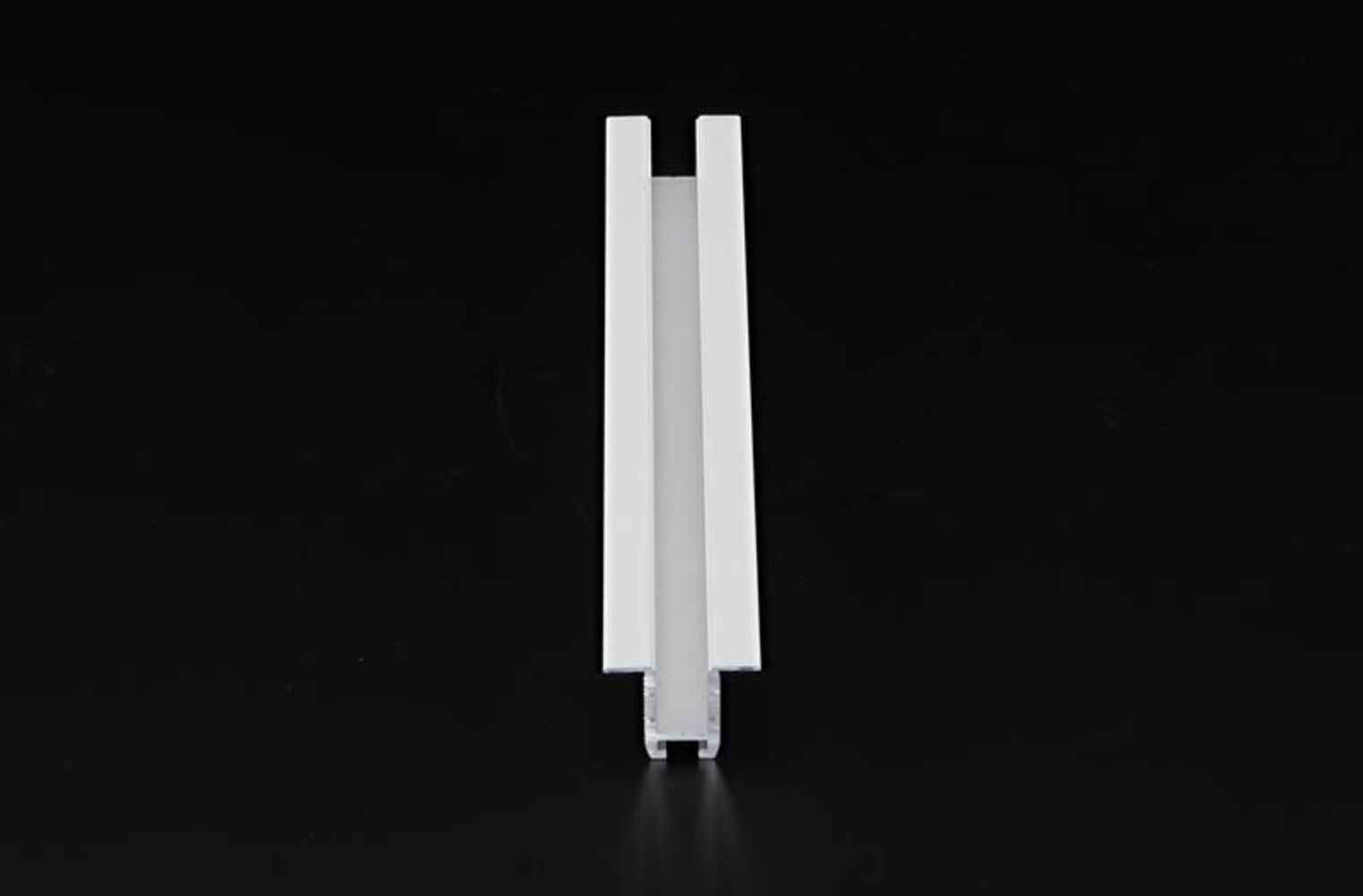 Elegantes Deko-Light LED Profil in weiß matt für Wand und Decke