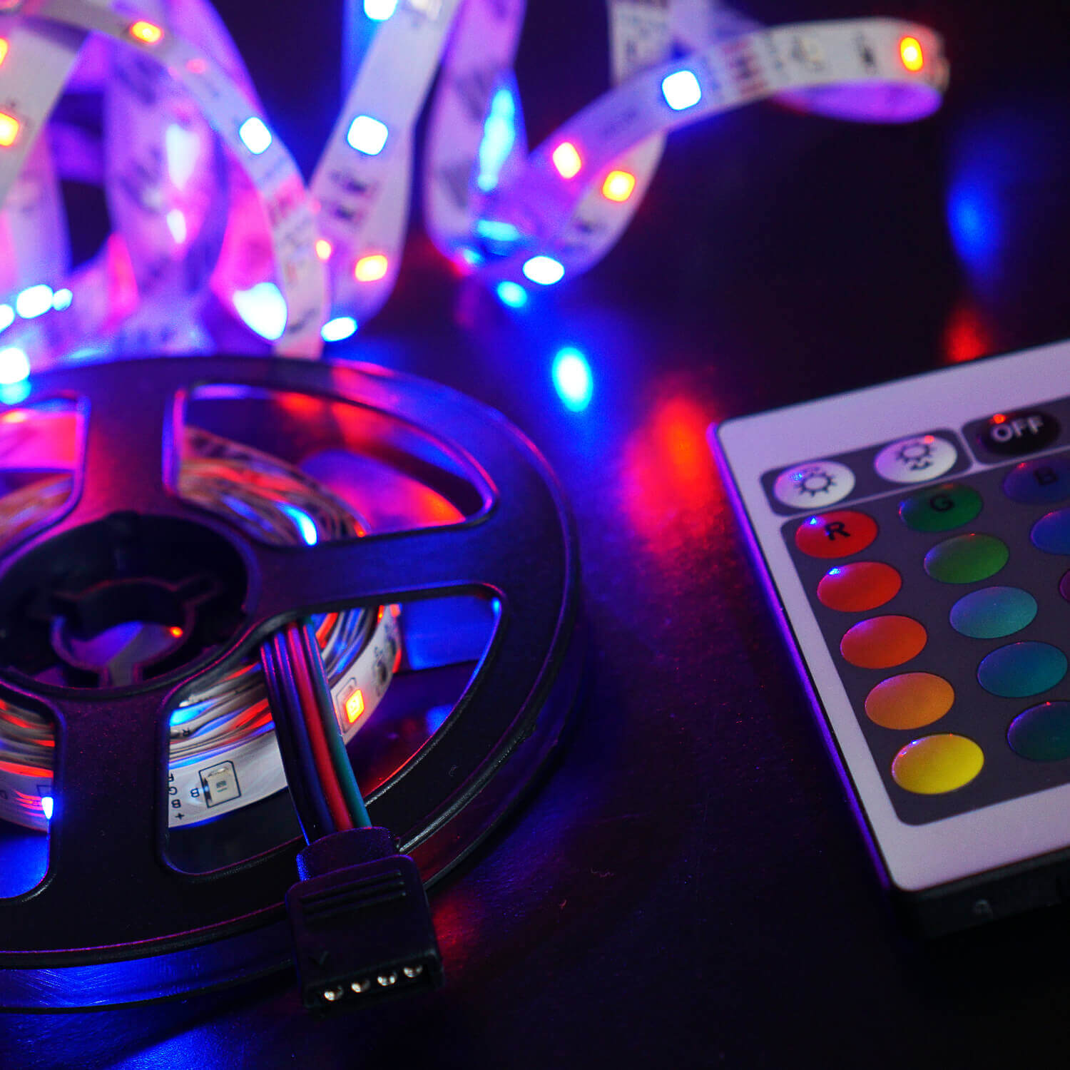 10m RGB LED Streifen richtig montieren | LED Universum | LED-Stripes