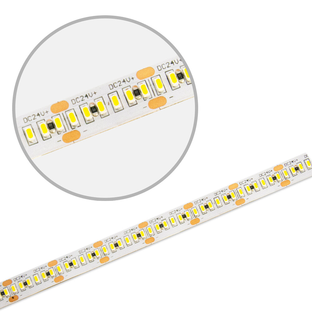 Hochwertiger LED Streifen von Isoled in warmweiß 3000K mit beeindruckenden 300 LEDs pro Meter