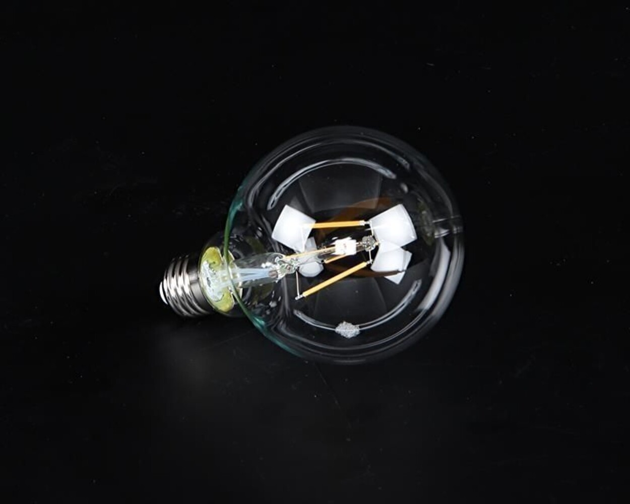 Attraktives Filament Leuchtmittel von Deko-Light mit warmer Lichtfarbe und effizienter Energieklasse