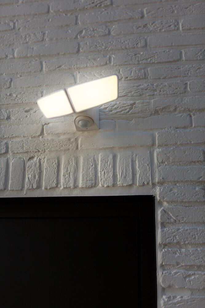 Designer Außenwandleuchte in Weiß mit Bewegungssensor von ECO-LIGHT