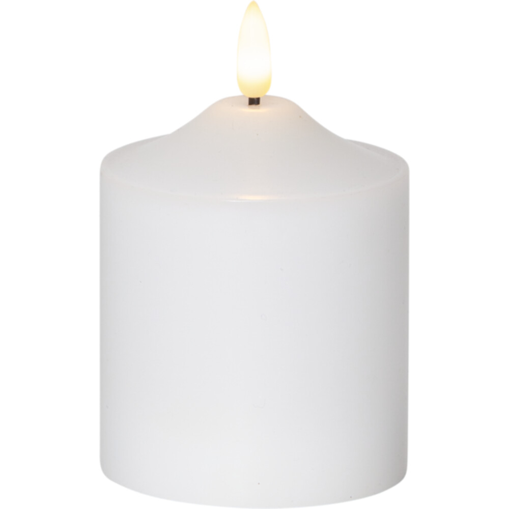 Unglaublich echtaussehende, weiße LED Kerze von Star Trading mit warmweißen Licht und praktischer Timer Funktion...