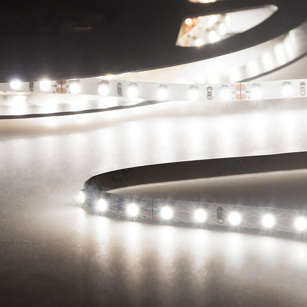 Hochwertiger LED Streifen von Isoled mit neutralweißer Beleuchtung und hoher Lichtqualität