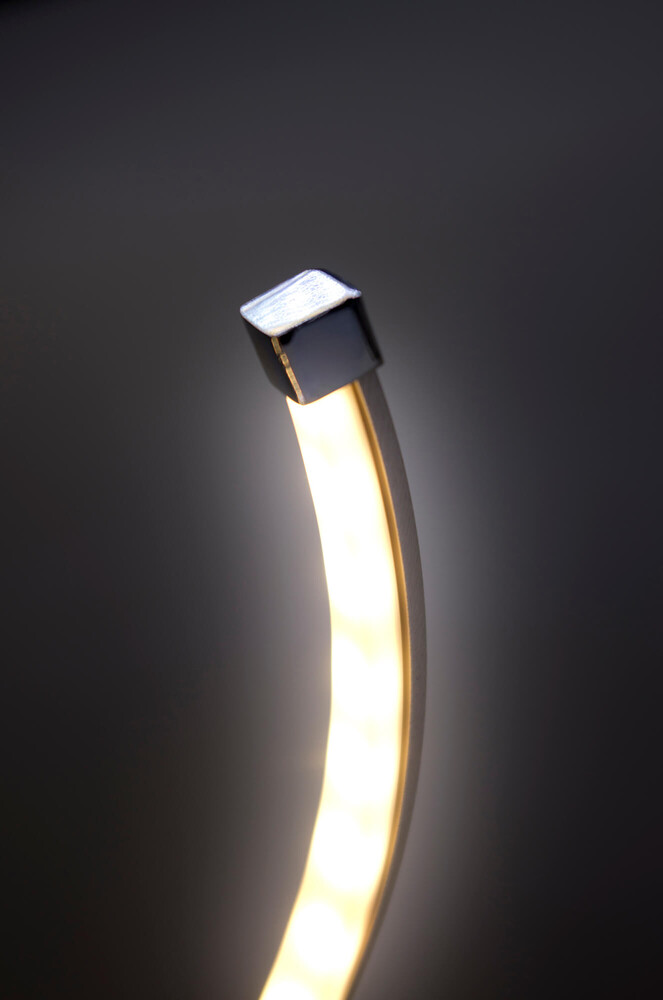 LED Tischleuchte Lilly von LED Universum - attraktives und stilvolles Beleuchtungsobjekt für den Tisch