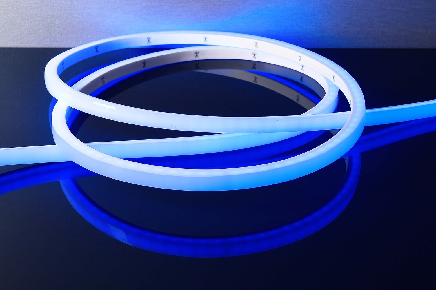 Eindrucksvoller, bunter Deko-Light LED Streifen für stimmungsvolle Beleuchtung