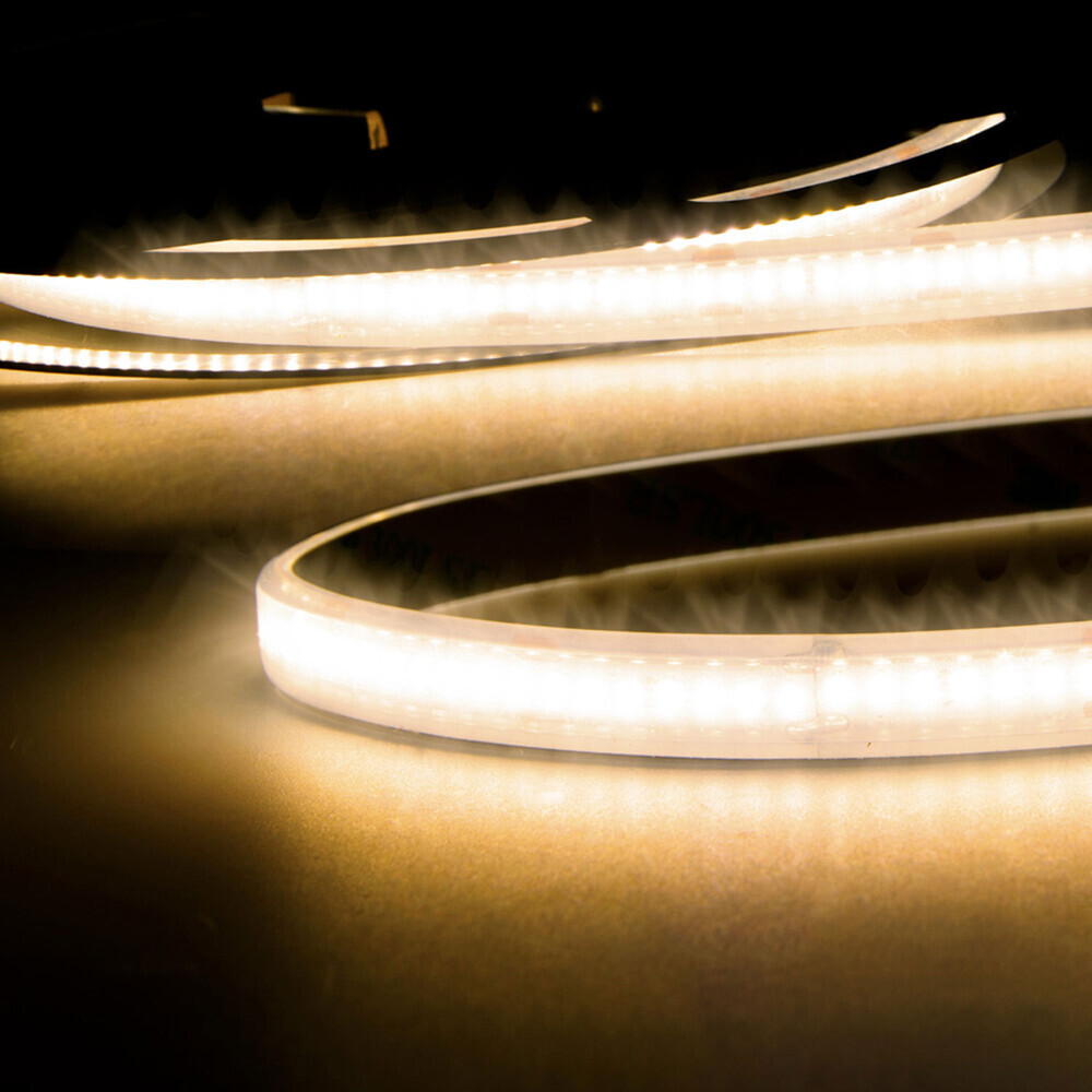 Hochwertiger Isoled LED-Streifen mit warmer, weißer Beleuchtung