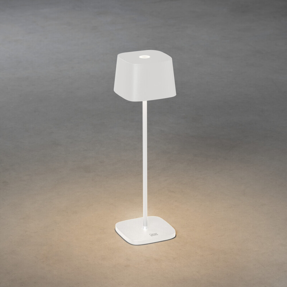 Stilvolle, dimmbare, weiße Tischleuchte mit LED Technik und USB-Anschluss von Konstsmide