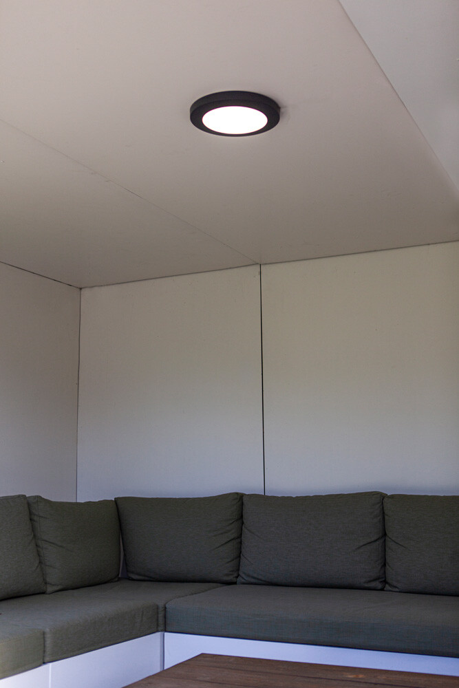 Hochwertige anthrazitfarbene LED-Außenleuchte KAYAH von ECO-LIGHT zur effizienten Beleuchtung
