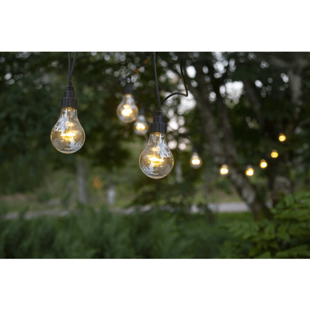 Außergewöhnlich schöne und warmweiße LED Lichterkette mit 10 Birnen von Star Trading