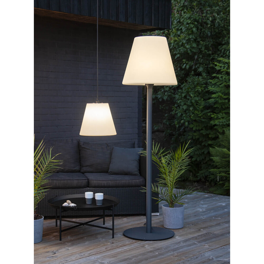 Hochwertige LED Gartenlampe Kreta von Star Trading in weiß grau, ideal für den Außenbereich, mit einer Größe von ca. 184x50 cm und einer 3m Zuleitung, IP44 zertifiziert