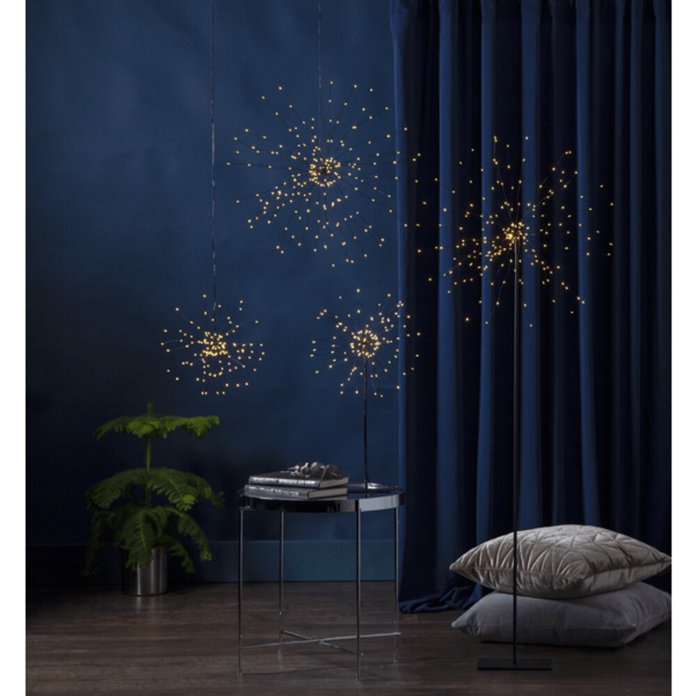 Prachtvoller, schwarz-metallischer 3D LED Hängestern von Star Trading, mit warmweißen Lichtern, eine wahrhafte Feuerwerk Darstellung