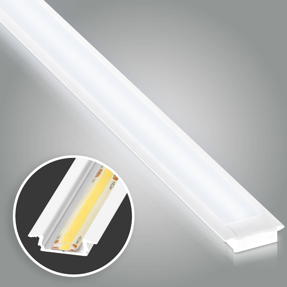 Hochwertige, neutrale weiße LED-Leiste von LED Universum. Ein schmaler 2m Einbau in Premium Qualität.
