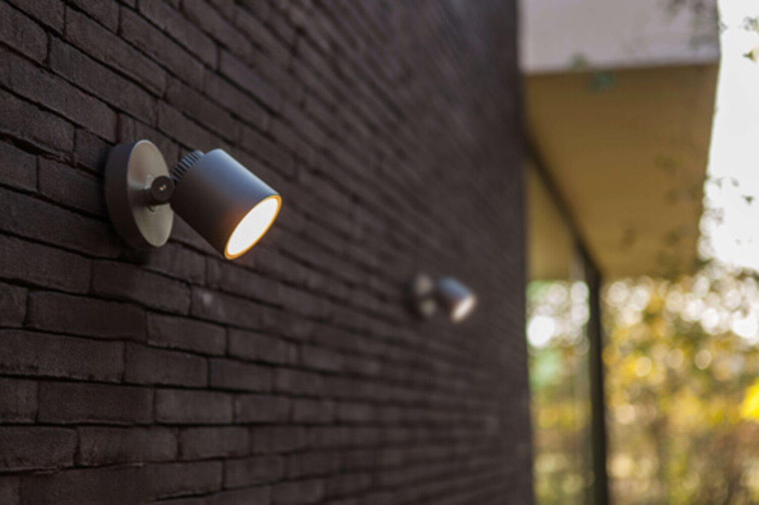 Elegante ECO-LIGHT LED Außenwandleuchte EXPLORER zur Beleuchtung von Außenbereichen