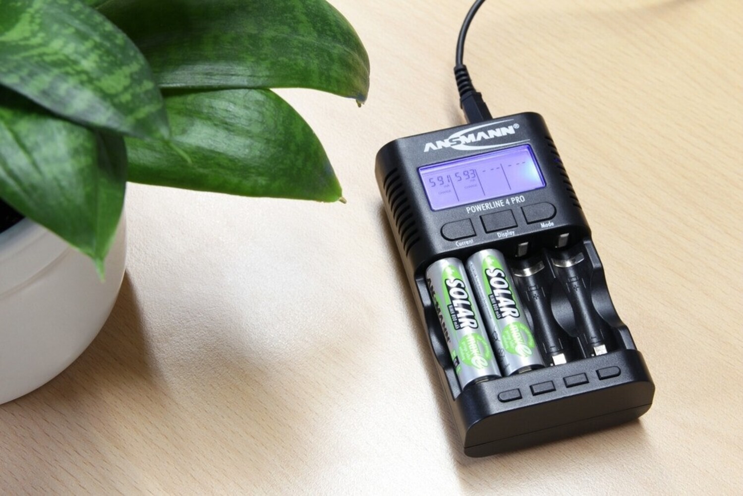 Hochwertige AA Batterien der Marke Ansmann, perfekt für unterschiedlichste Geräte