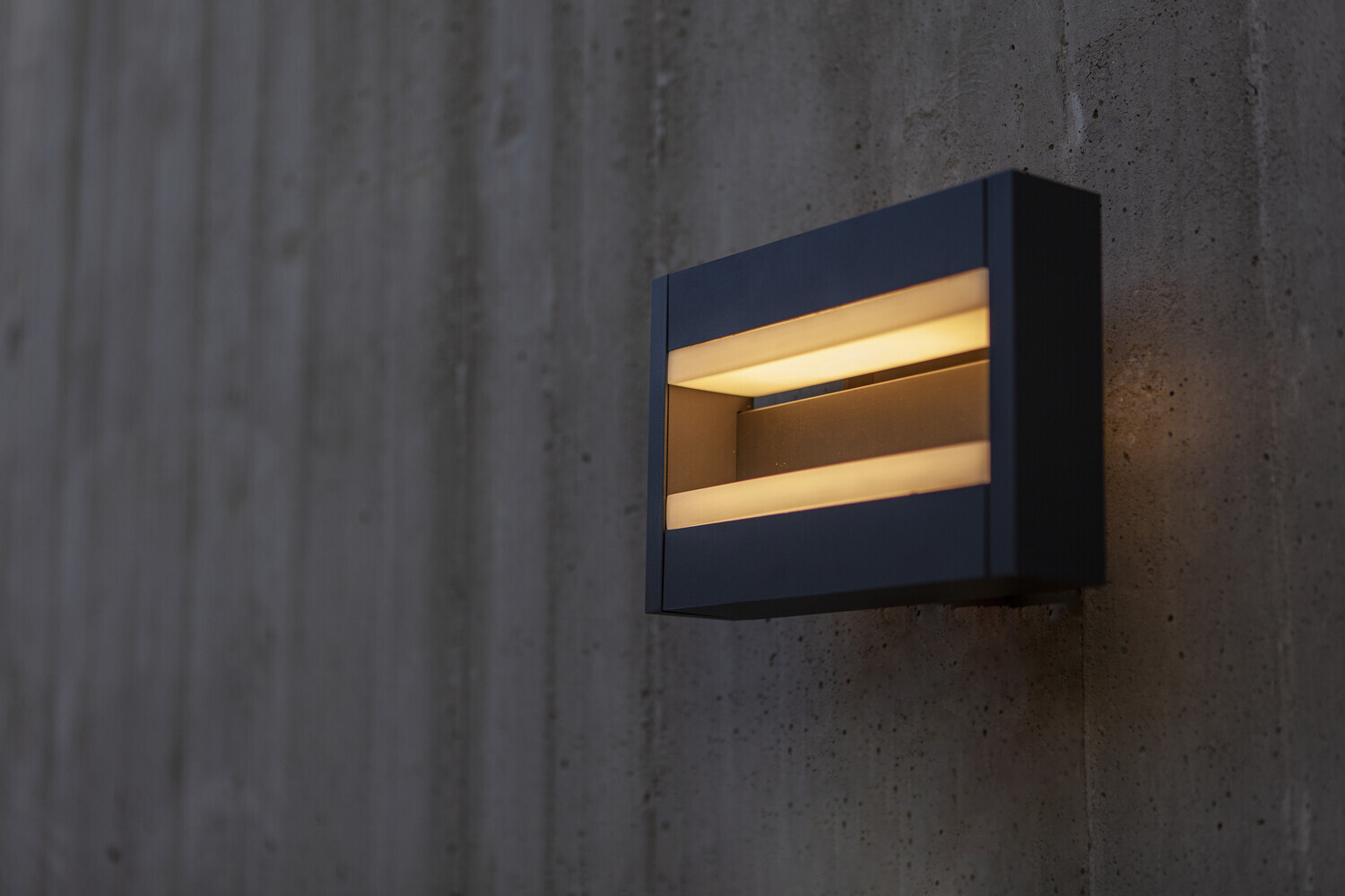 Stilvolle und moderne LED Außenwandleuchte Conroy von ECO-LIGHT