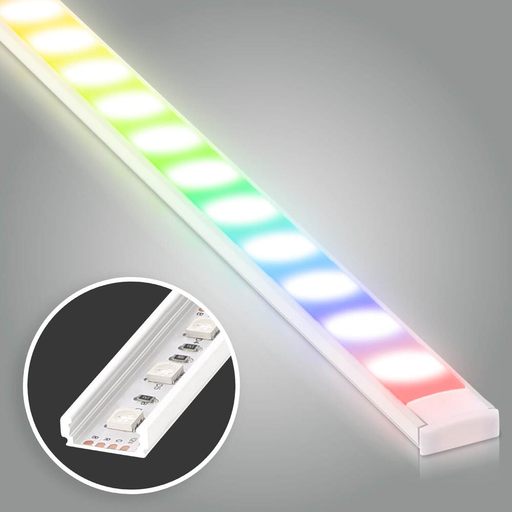 Schmale, weiße LED Leiste von LED Universum mit 60 LEDs pro Meter in RGB-Farben