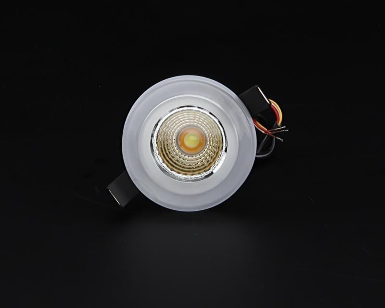 Schöner Deckenstrahler von Deko-Light in Acryl mit hoher Spannungskonstanz