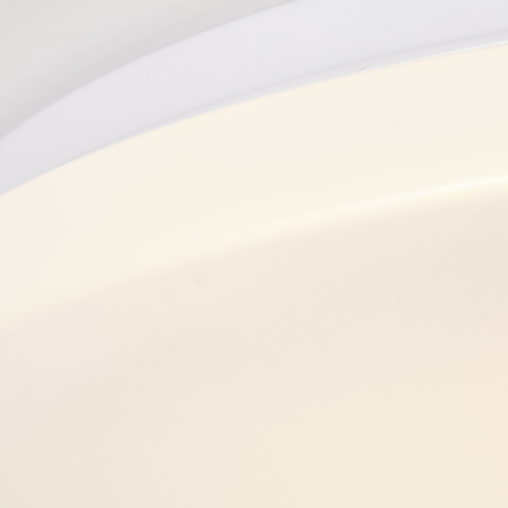 Weiße Alon Deckenleuchte mit 33cm Durchmesser von Brilliant