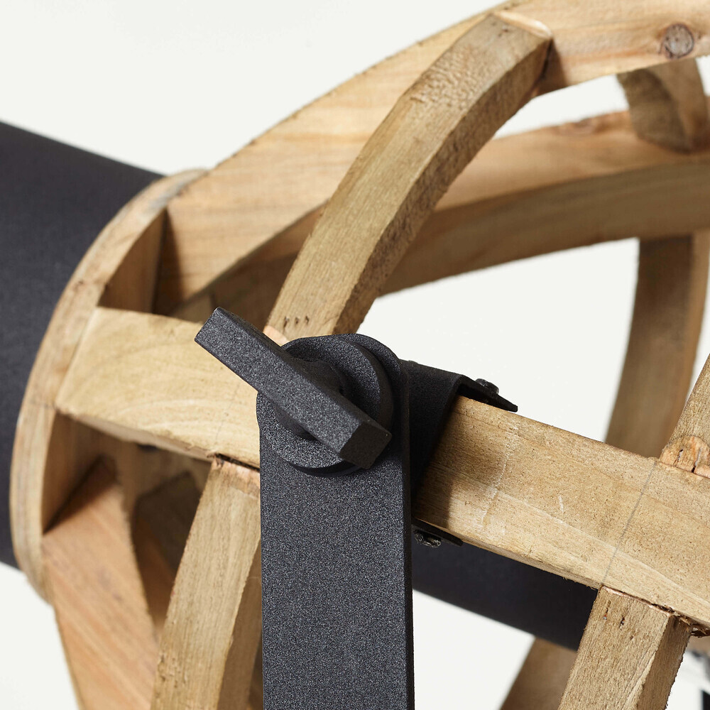 Antike dreibeinige Standleuchte aus Holz in Schwarz, gestaltet von Brilliant