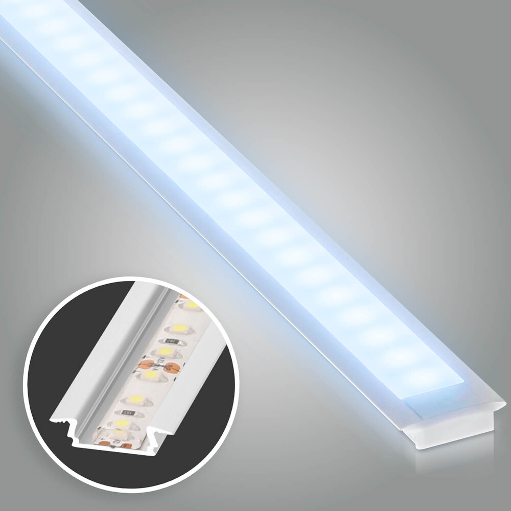 Schmale, silberne LED-Leiste Classic Comfort von LED Universum, kaltweiß und wasserdicht (IP65)