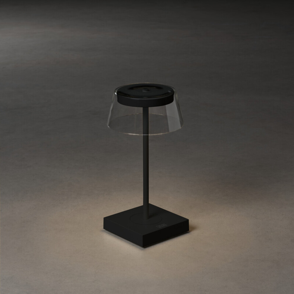 Stilvolle Konstsmide Tischleuchte in schwarz mit LED und USB Anschluss