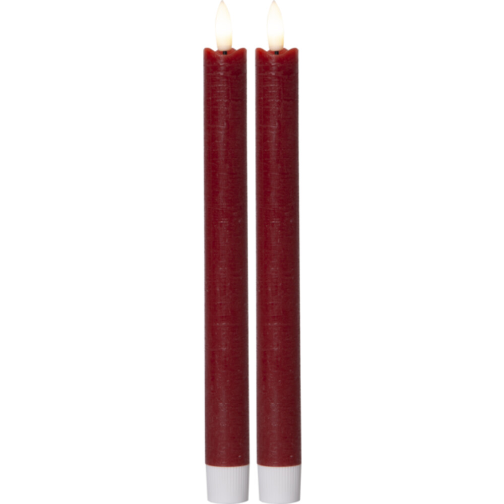 Stimmungsvolle rote LED Kerzen von Star Trading, gekennzeichnet durch einen langen Flammeneffekt und eingebautem Batterie-Timer