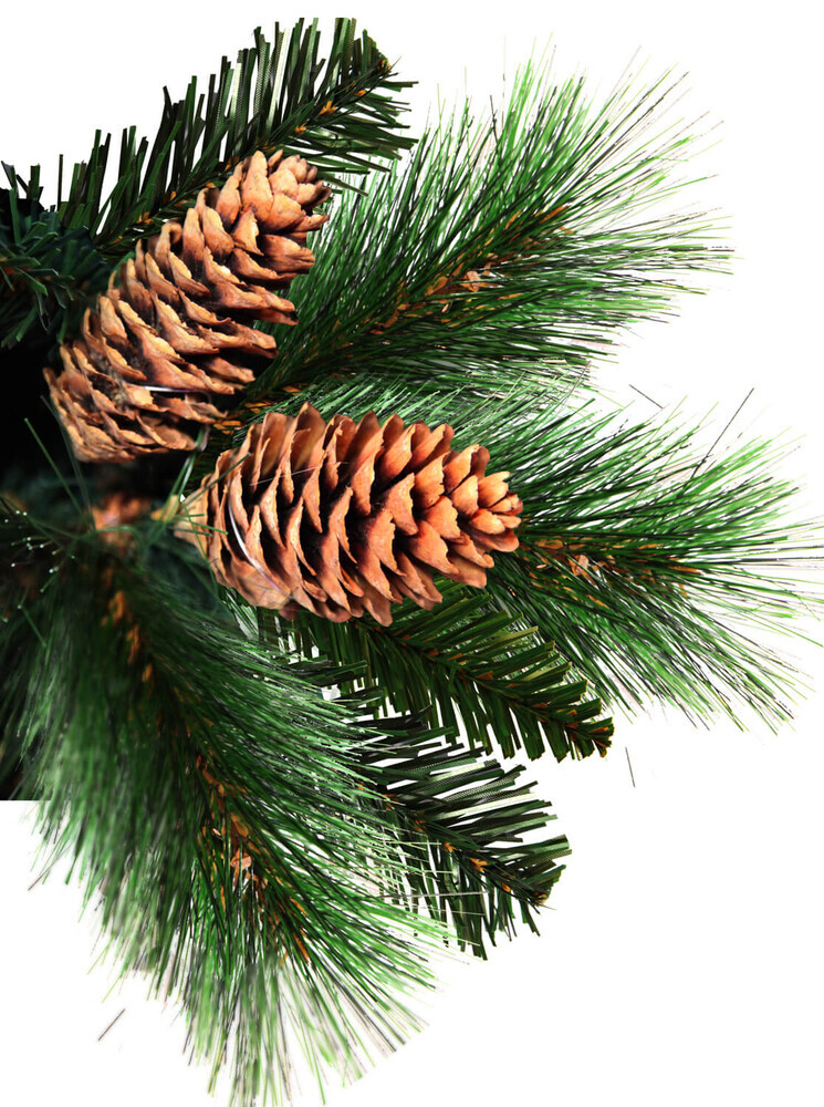 Prachtvoller Weihnachtsbaum von Star Trading mit natürlichen Tannenzapfen