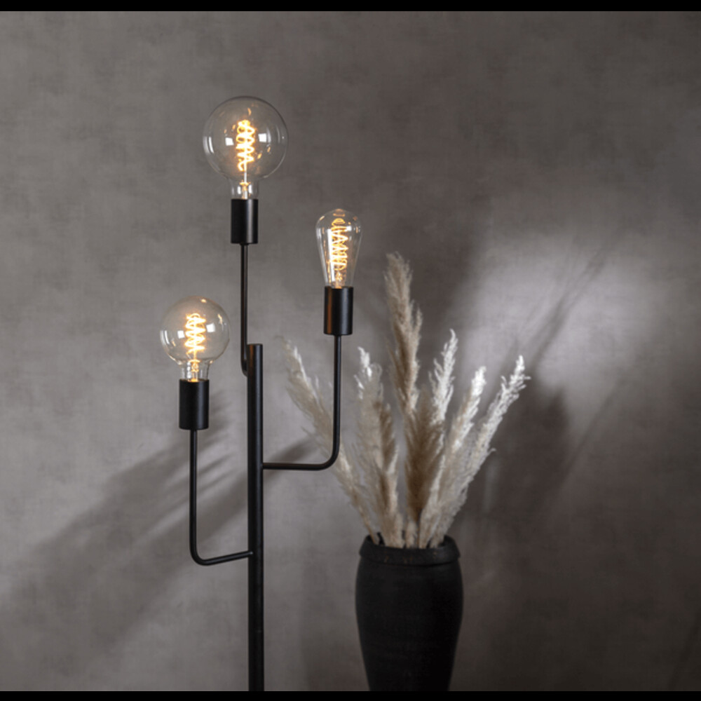 Eindrucksvolles Filament Leuchtmittel der Marke Star Trading in glasklarem Design