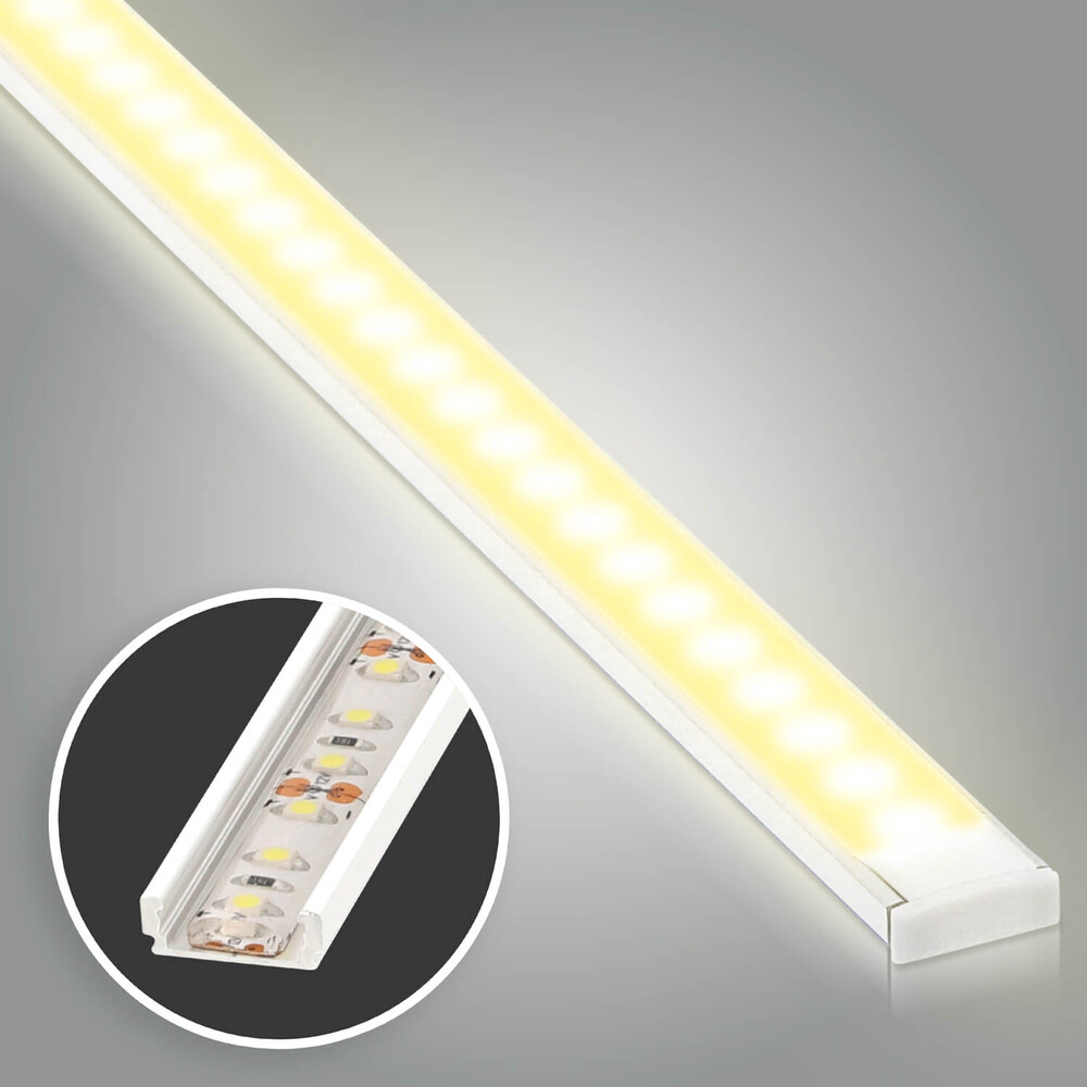schmale LED Leiste mit 120 LEDs pro Meter in warmweiß von LED Universum