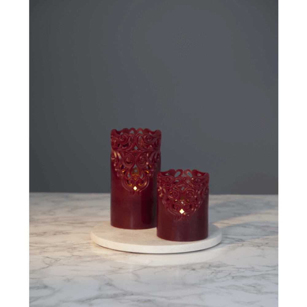 Schöner, weinroter LED Kerzen von Star Trading mit Rankendesign und batteriebetriebenem Timer