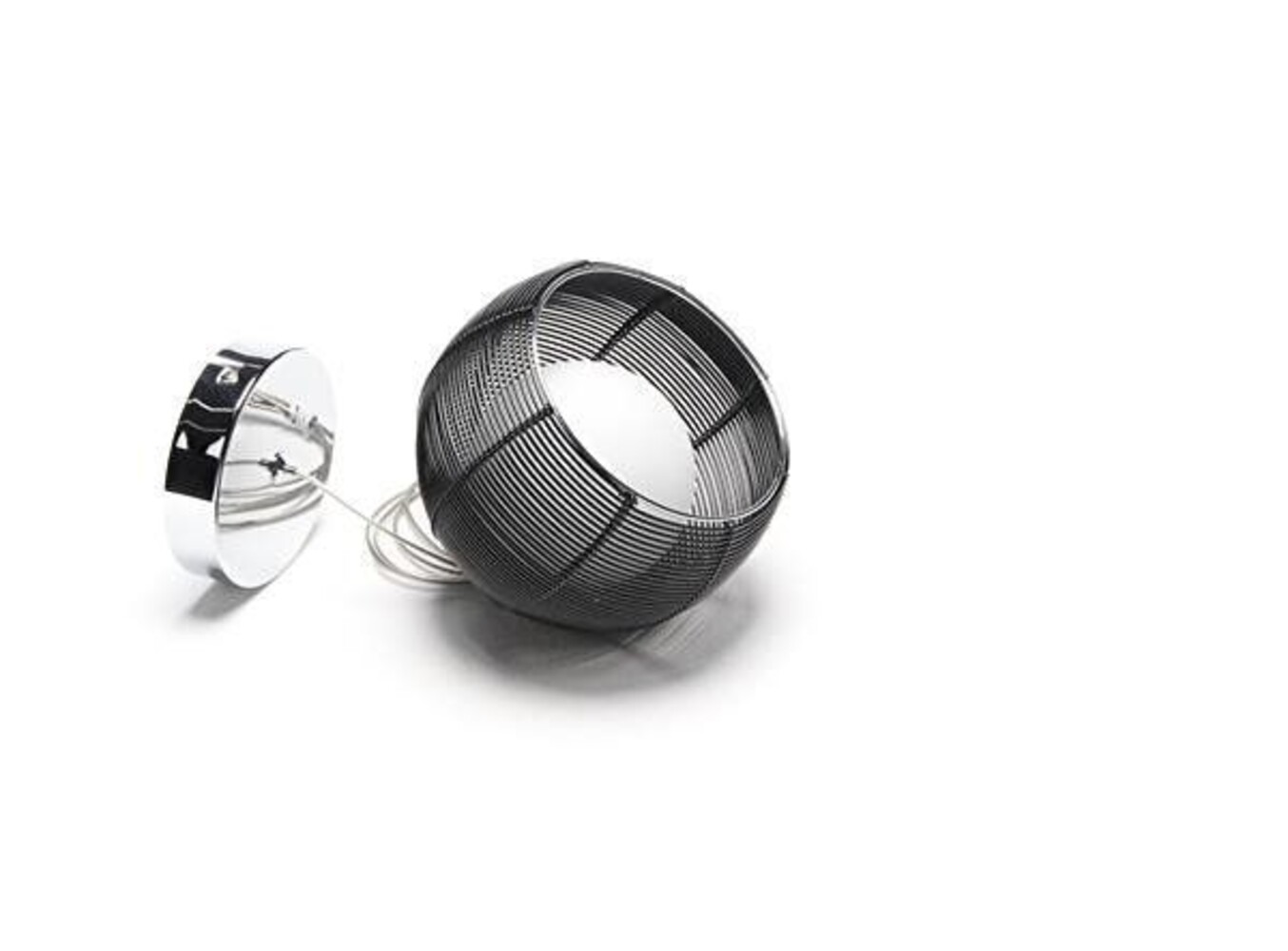 Schlichte elegante Pendelleuchte und Hängelampe von Deko-Light im ausgefallenen Filo Ball Design