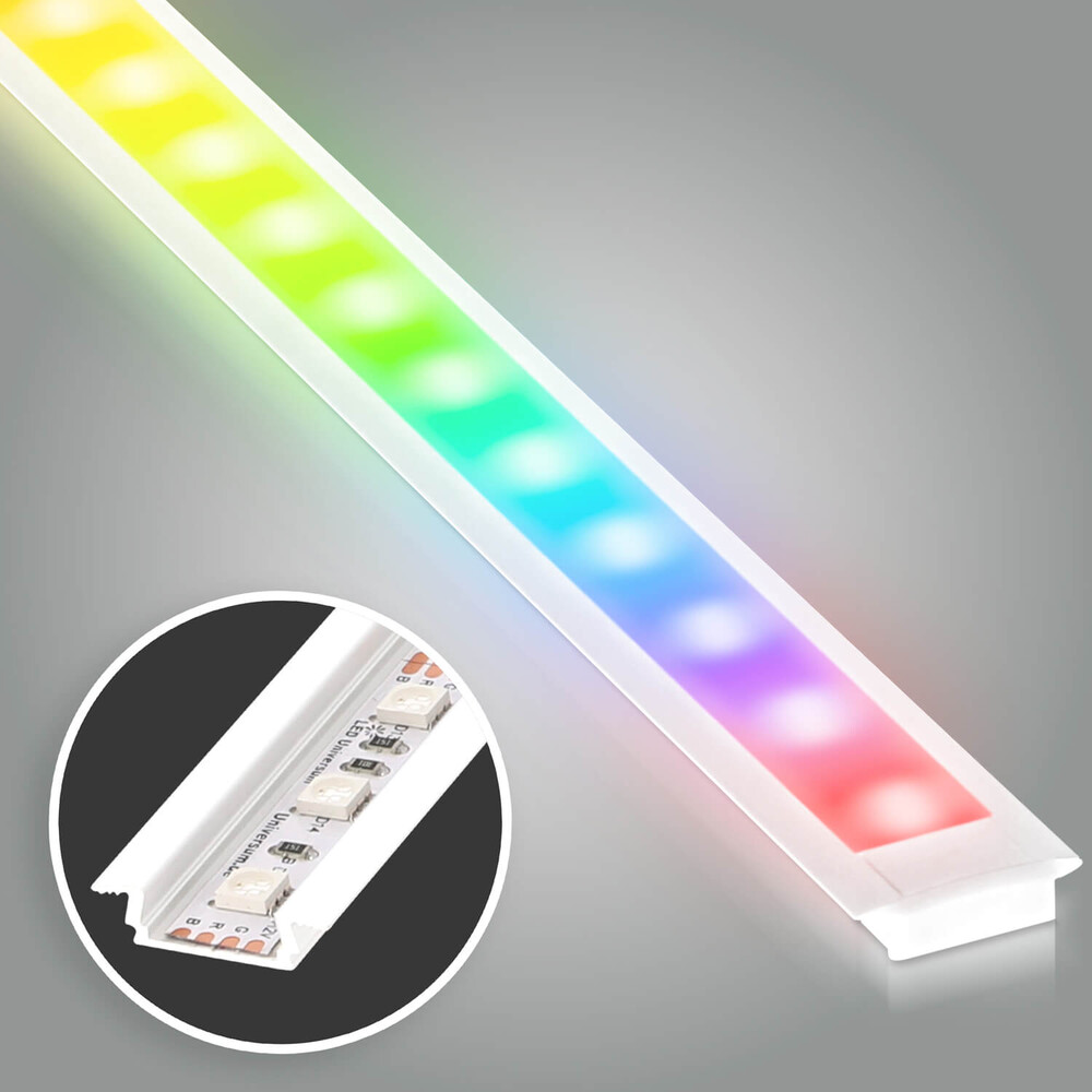 Schmale, weiße LED Leiste Classic mit RGB Funktion von LED Universum