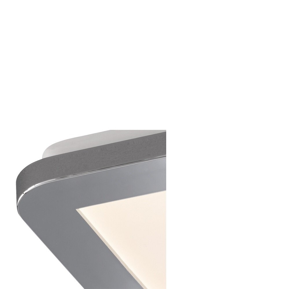 Elegante chromfarbene Deckenleuchte mit eckiger Form und eingebautem LED von Fischer & Honsel