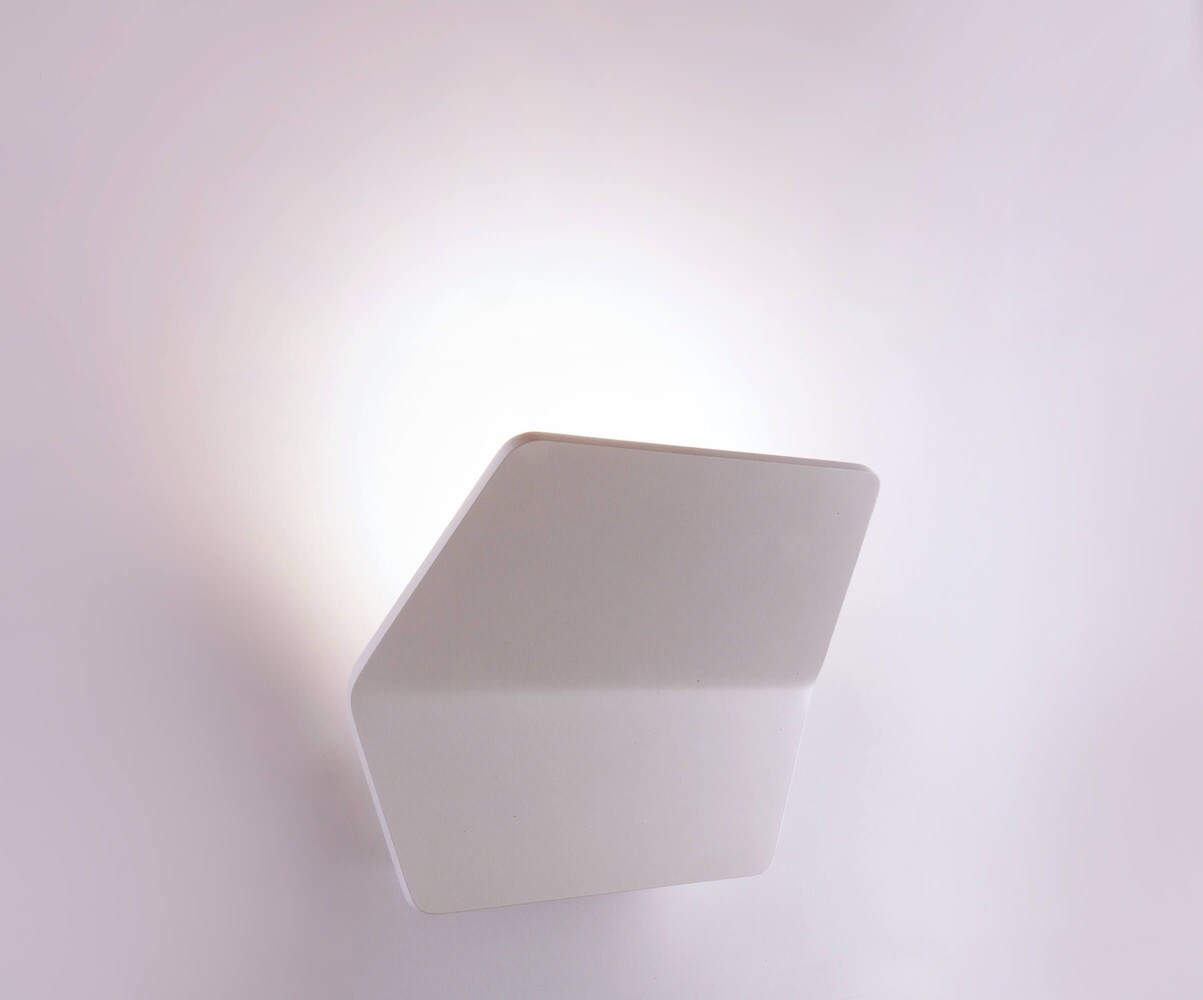 Elegante Wandleuchte von Deko-Light in Moderne Optik