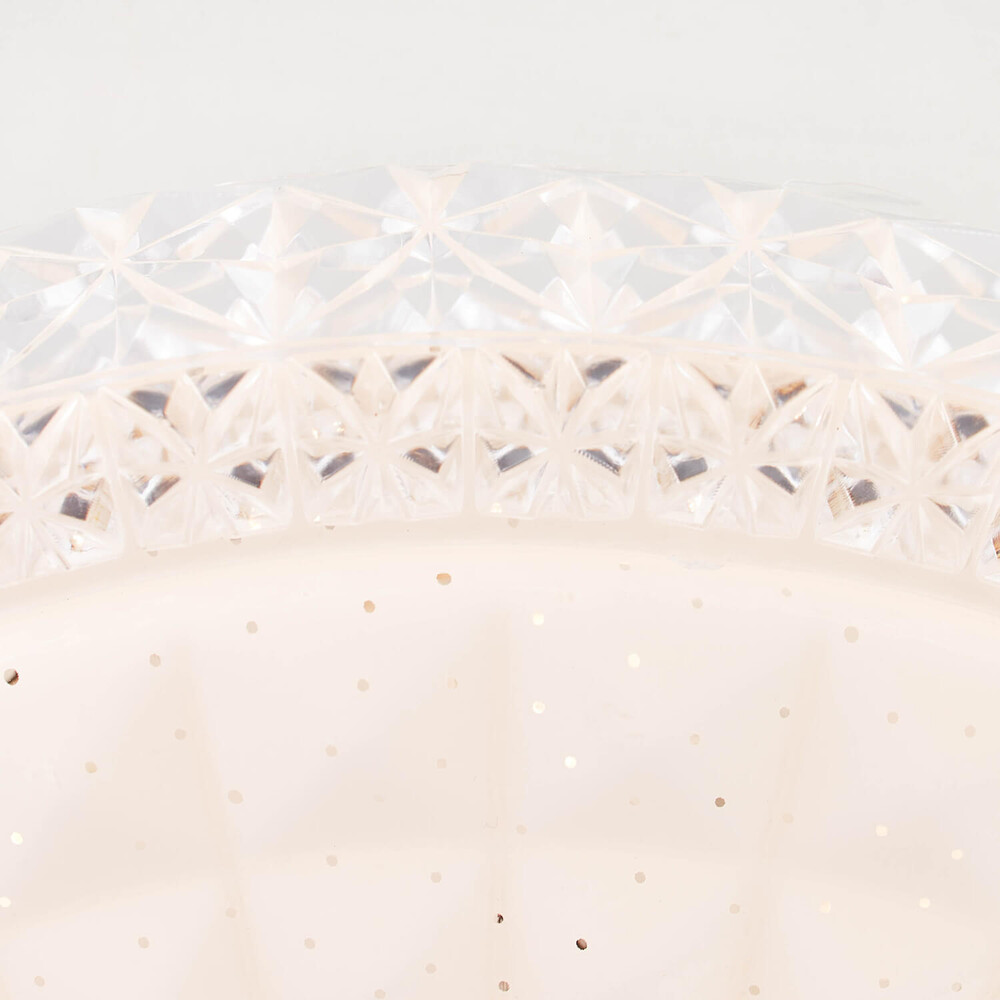 Weißer Deckenstrahler 'Adria' von der Marke Brilliant in Chrom-Ausführung