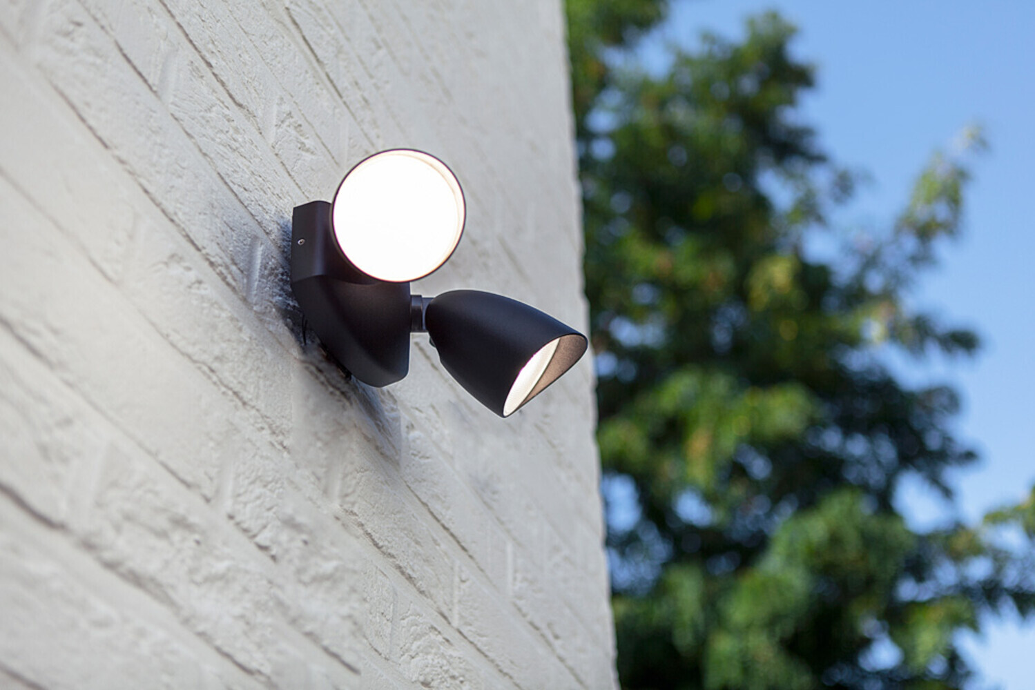Schwarz matte Außenleuchte SHRIMP mit LED Technologie von ECO-LIGHT