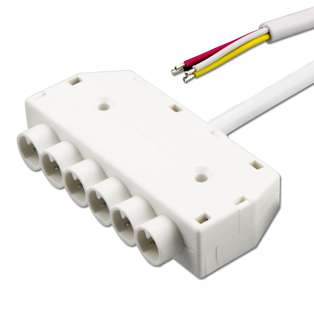 brillantes Mini Plug RGB Verteiler von Isoled mit 6 Buchsen im Wetterschutz IP54