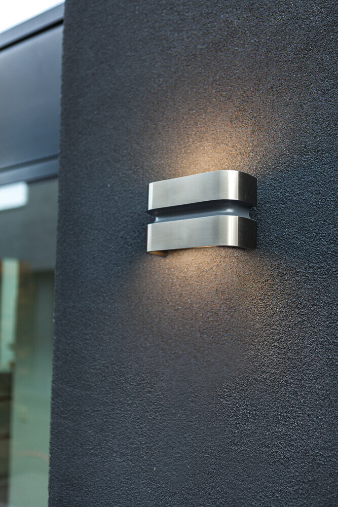 Moderne ECO-LIGHT LED Außenwandleuchte in stilvollem Edelstahl