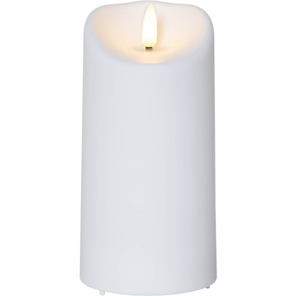 Weiße, flackernde LED Kerze von Star Trading, aus Kunststoff und für den Außenbereich geeignet