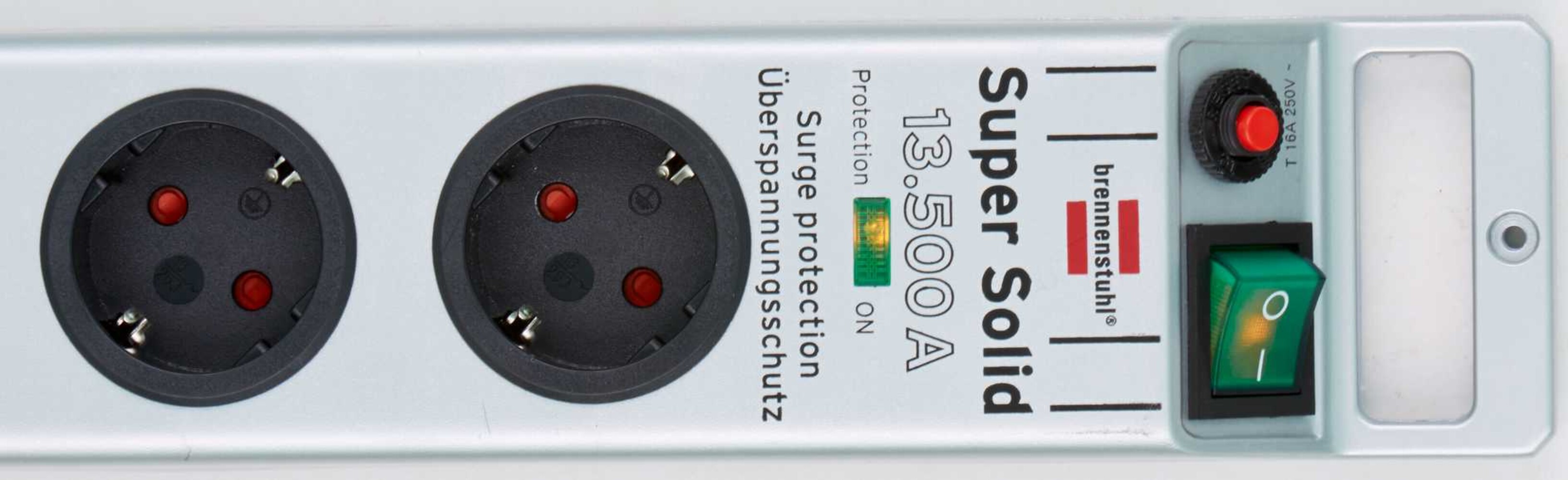 Hochwertige Steckdosenleiste von Brennenstuhl Super Solid mit effektivem Überspannungsschutz