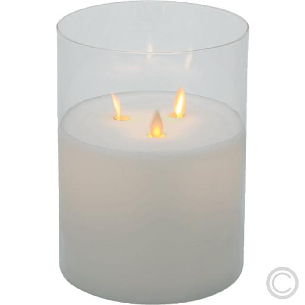 Charmante LED Kerzen im brillanten weiß von der Marke Lotti, ideal für entspannende Abende