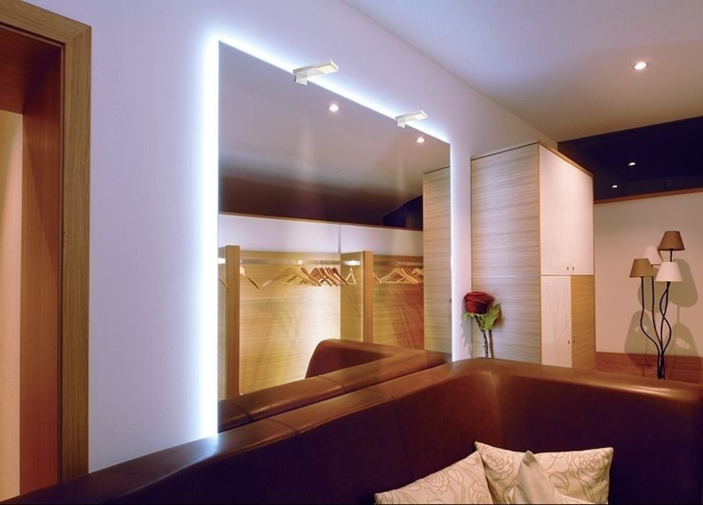 Stilvolle moderne Schrank- und Möbelbeleuchtung von der Marke Deko-Light