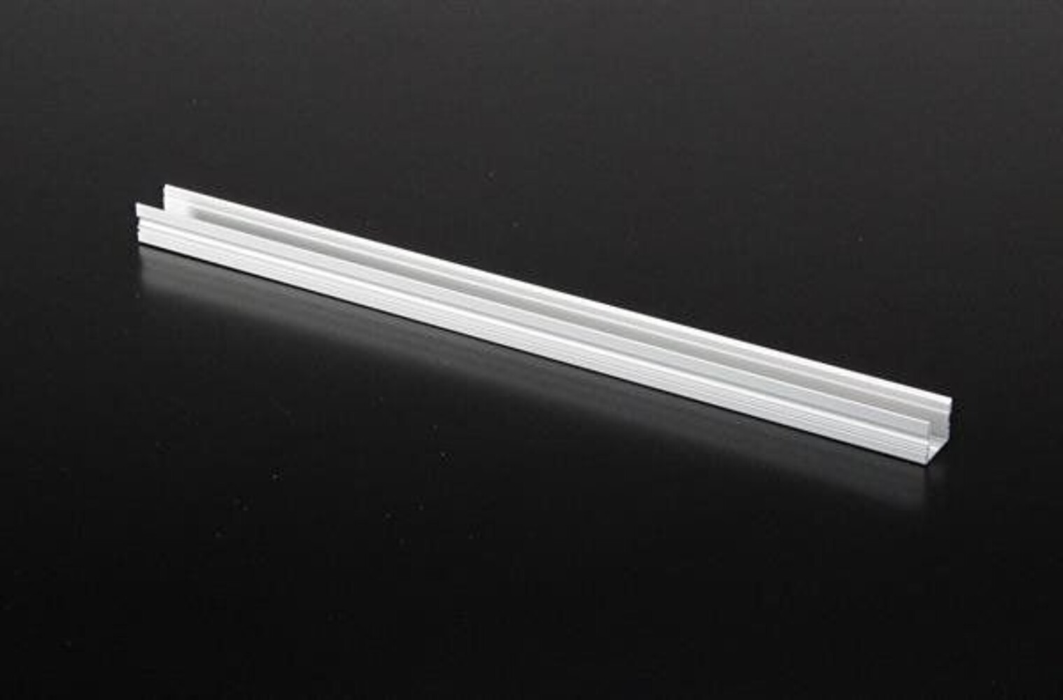 Silber mattes LED Profil von Deko-Light, naturbelassen und für 12-13,3 mm LED Stripes geeignet