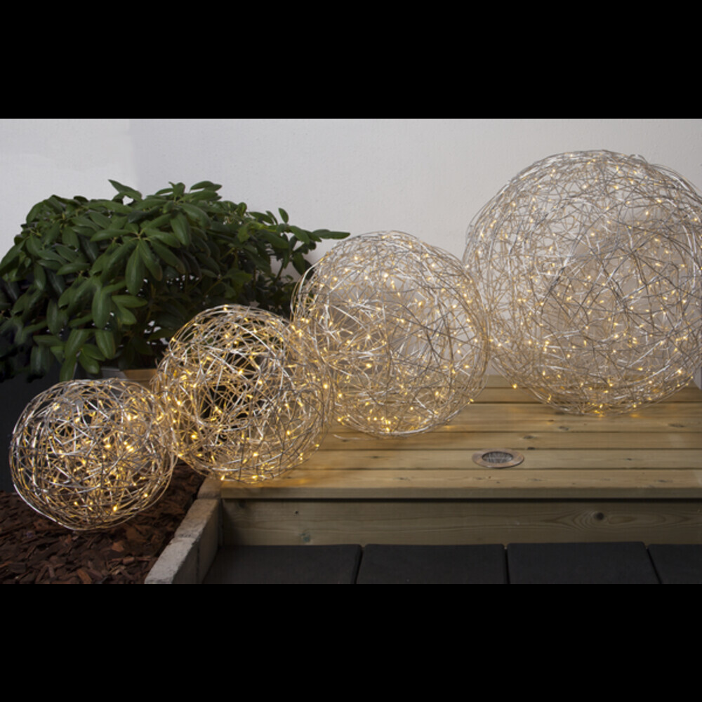 Stilvolle silberne Dekoleuchte in 3D-Kugel-Form mit warmweißen LED von Star Trading