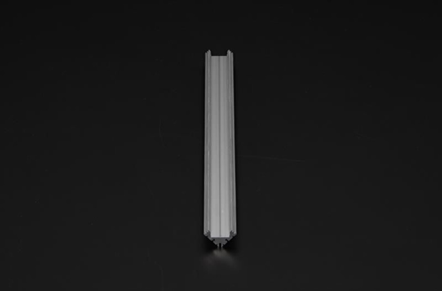 LED-Profil von Deko-Light in Silber matt, eloxiert, für 12-13,3 mm LED-Stripes