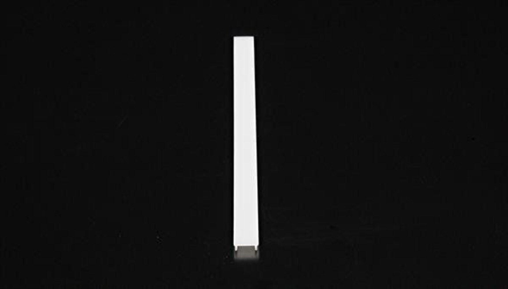 Elegante Deko-Light Abdeckung mit einer Länge von 3000 mm, einer Breite von 14,5 mm und einer Höhe von 4,4 mm