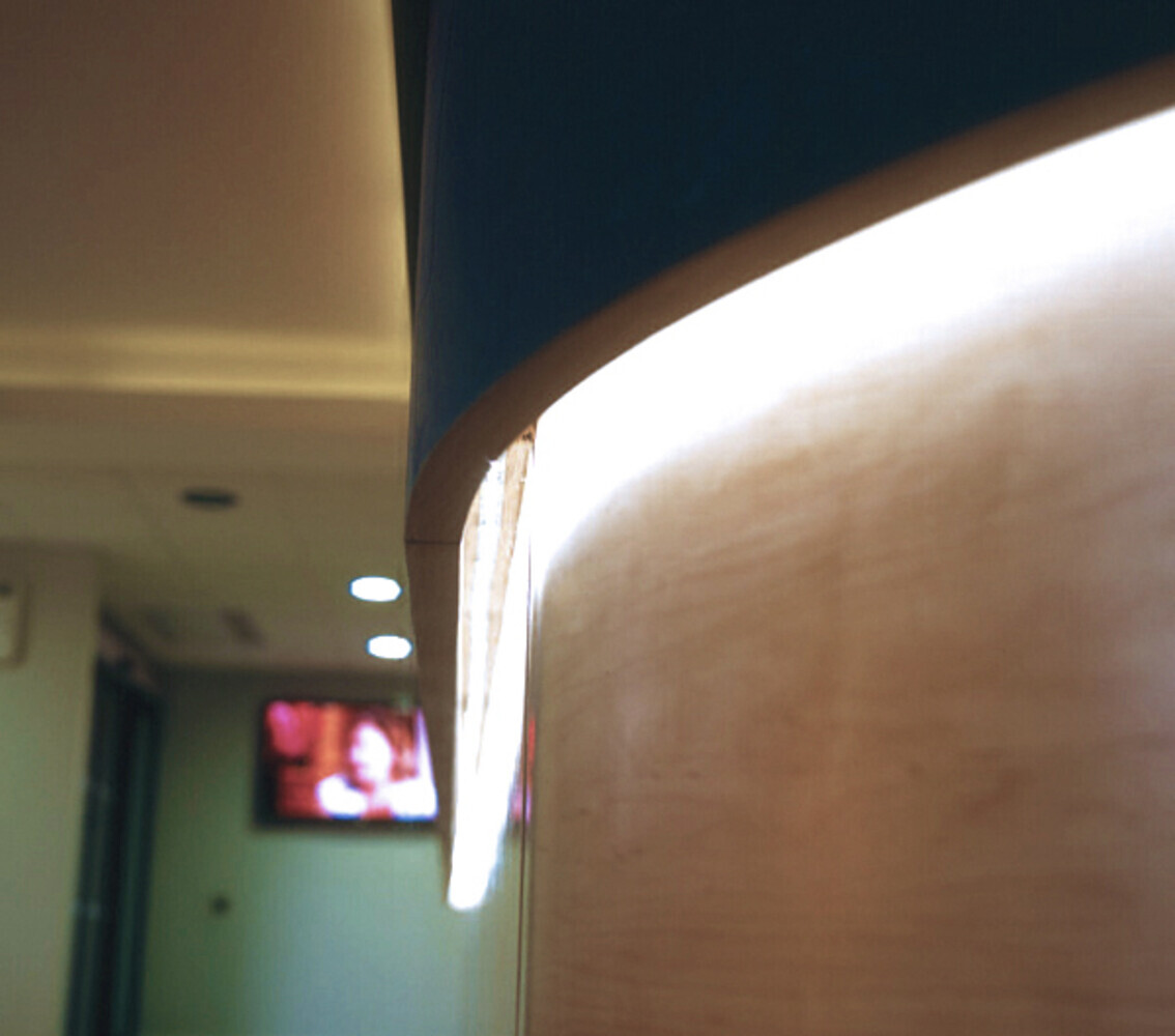 Premium LED-Streifen von LED Universum mit hochwertiger Leichtigkeit und perfekter Beleuchtung