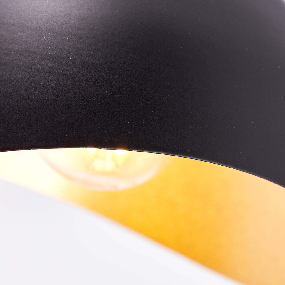 Eleganter schwarz-matter und goldener Deckenstrahler von Brilliant